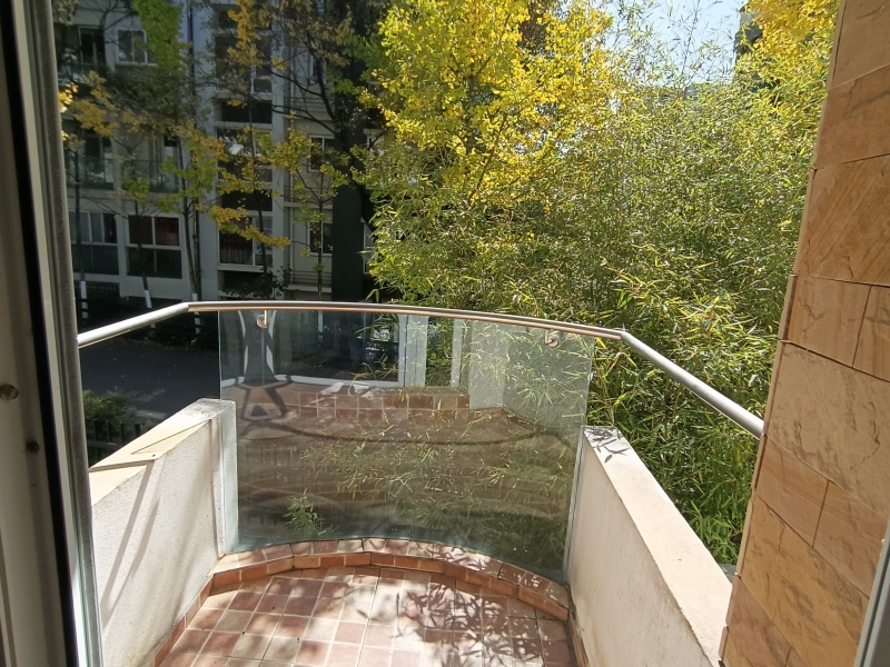 5室2廳3陽臺 世博生態(tài)城云嶺鄰里別墅陽臺