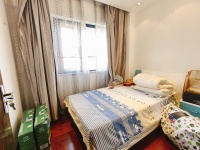 2室2廳1陽臺(tái) 錦尚華庭臥室