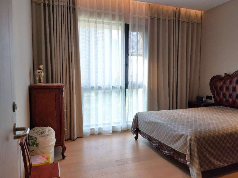 5室2廳2陽臺 俊發(fā)逸天峰臥室