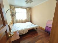 5室2廳3陽臺 金星小區(qū)臥室