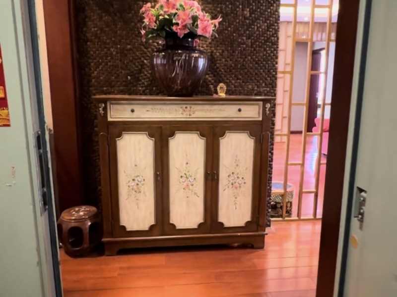 3室2廳2陽臺 龍苑盛景門廳