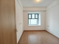 3室2廳2陽(yáng)臺(tái) 大華公園天下東湖苑臥室