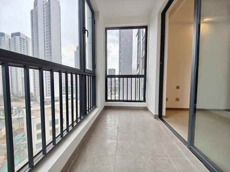 3室2廳2陽(yáng)臺(tái) 大華公園天下東湖苑陽(yáng)臺(tái)