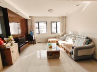 2室2廳1陽臺(tái) 錦尚華庭客廳