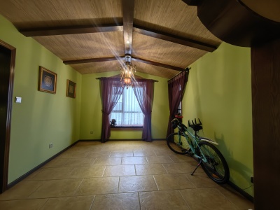 4室2廳2陽臺 彩云間花園臥室