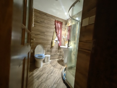 4室2廳2陽臺 彩云間花園衛(wèi)生間