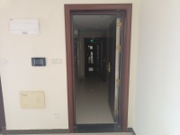 4室2廳2陽(yáng)臺(tái) 恒大云報(bào)華府門廳