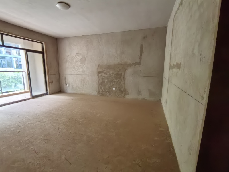 5室3廳1陽(yáng)臺(tái) 清水佳湖雅居別墅客廳