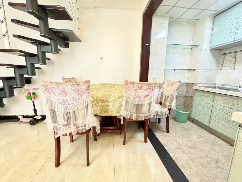 3室2廳2陽臺(tái) 鼎易天城餐廳