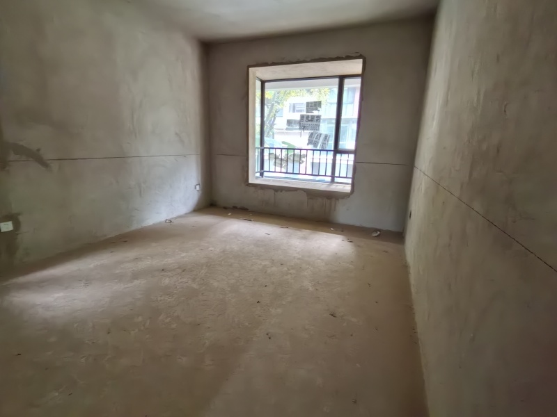 5室3廳1陽(yáng)臺(tái) 清水佳湖雅居別墅客廳