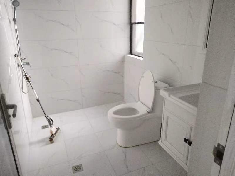 4室2廳1陽(yáng)臺(tái) 華夏四季A1地塊（回遷房）衛(wèi)生間