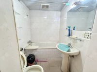 4室2廳2陽(yáng)臺(tái) 云山小區(qū)衛(wèi)生間