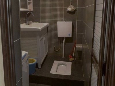 5室2廳2陽臺(tái) 林泉智苑別墅衛(wèi)生間