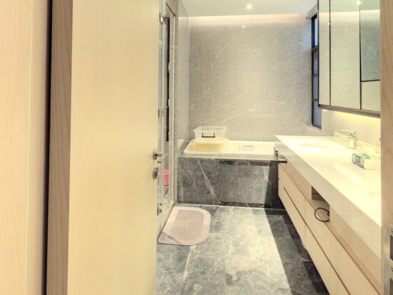 5室2廳2陽(yáng)臺(tái) 俊發(fā)逸天峰衛(wèi)生間