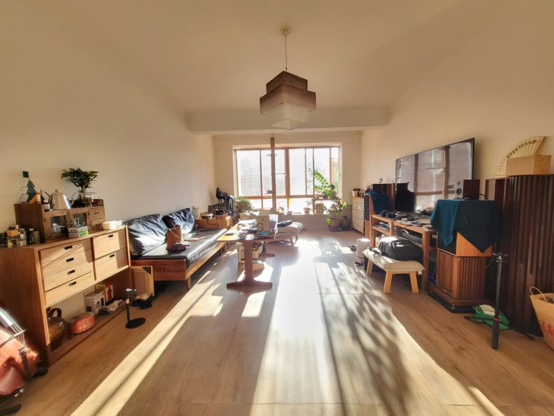 4室2廳 月牙塘小區(qū)客廳