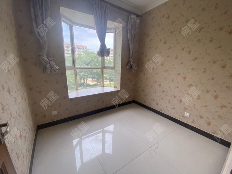 4室2廳2陽臺 江東花城臥室