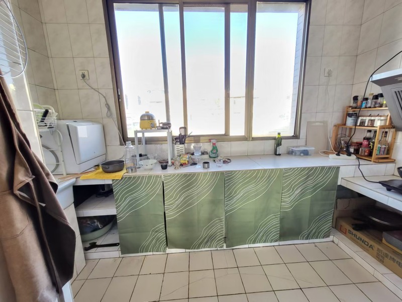 4室2廳 月牙塘小區(qū)廚房