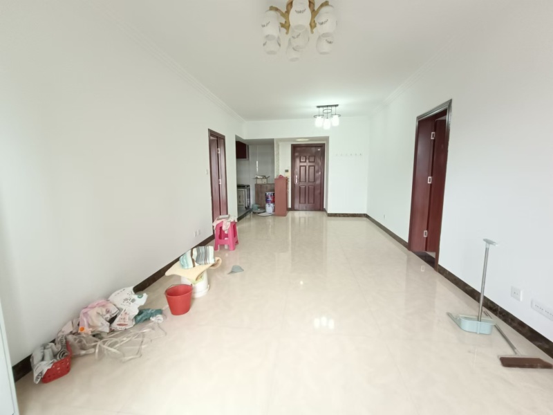 2室2廳1陽臺(tái) 蘭亭上錦二期客廳