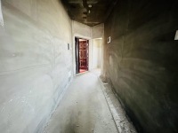 3室2廳1陽臺(tái) 中央麗城門廳