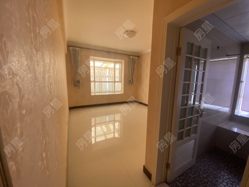 4室2廳2陽臺 江東花城臥室