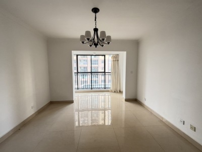 3室2廳2陽臺 碧雞名城