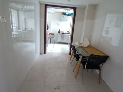 3室2廳2陽(yáng)臺(tái) 彼岸小區(qū)一期