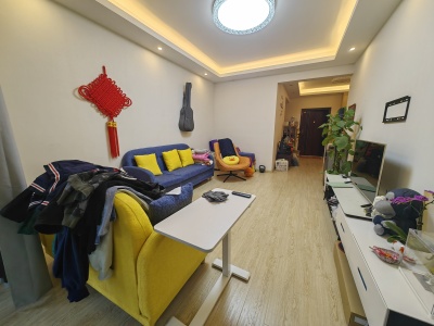 2室2廳1陽臺(tái) 醫(yī)大廣場