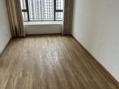 3室2廳2陽臺(tái) 潤城第三大道