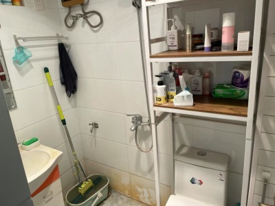 3室1廳1陽(yáng)臺(tái) 春苑小區(qū)