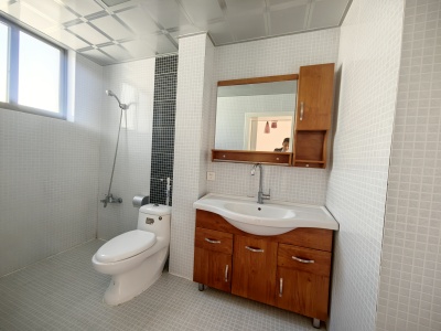 3室2廳2陽(yáng)臺(tái) 月牙塘小區(qū)