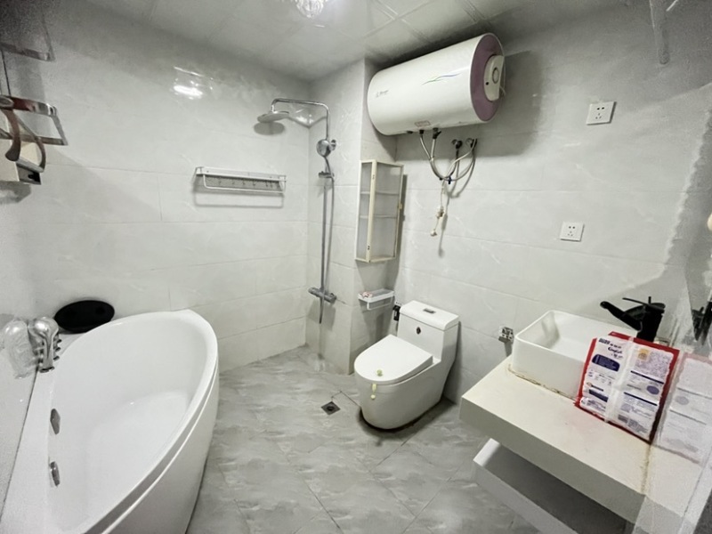 4室2廳2陽臺 時代年華錦華苑衛(wèi)生間