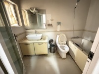 4室2廳2陽(yáng)臺(tái) 銀河星辰花園衛(wèi)生間