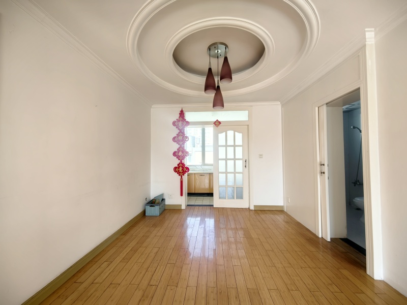 3室2廳2陽臺 月牙塘小區(qū)餐廳