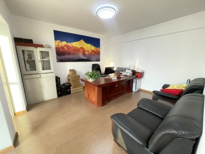 2室2廳1陽臺(tái) SOHO俊園