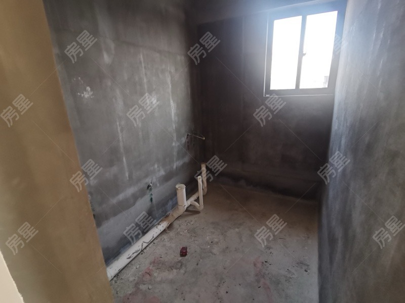 4室2廳2陽臺 恒泰滇池名門壹號院水語自然苑廚房