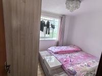 2室2廳1陽臺 麻線營小區(qū)臥室