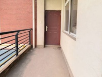 5室3廳3陽(yáng)臺(tái) 寧康園別墅門(mén)廳