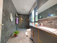 10室3廳3陽臺 春城首府別墅衛(wèi)生間