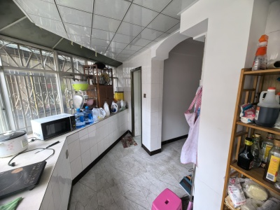 2室2廳1陽臺 麻線營小區(qū)廚房