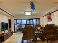 4室2廳4陽臺(tái) 匯都首譽(yù)客廳