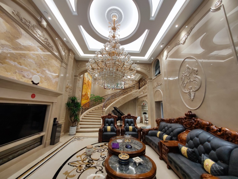 10室3廳3陽臺 春城首府別墅客廳