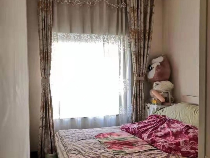 7室2廳2陽臺 曇小苑臥室