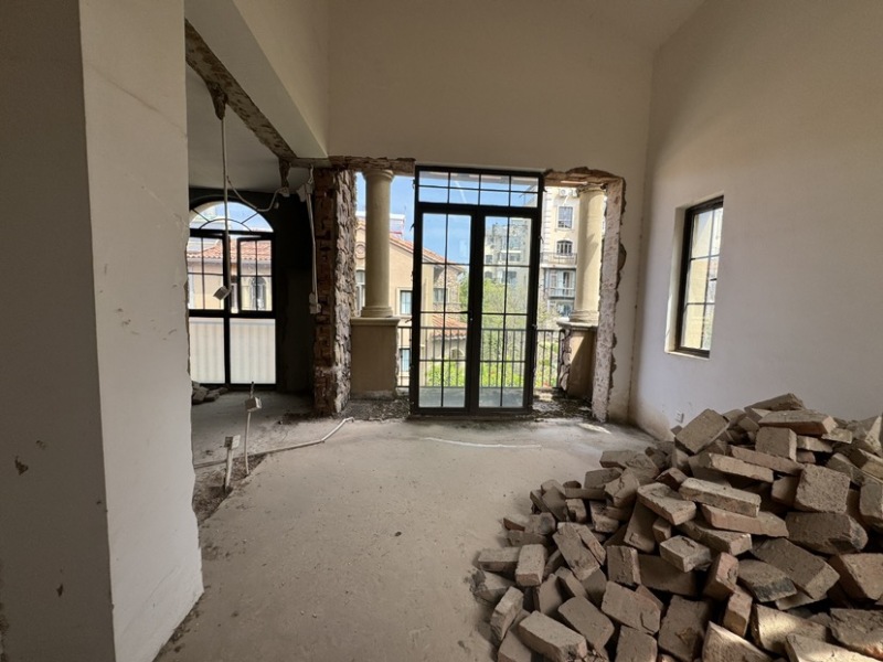 5室2廳4陽臺 公園1903圣維望別墅臥室