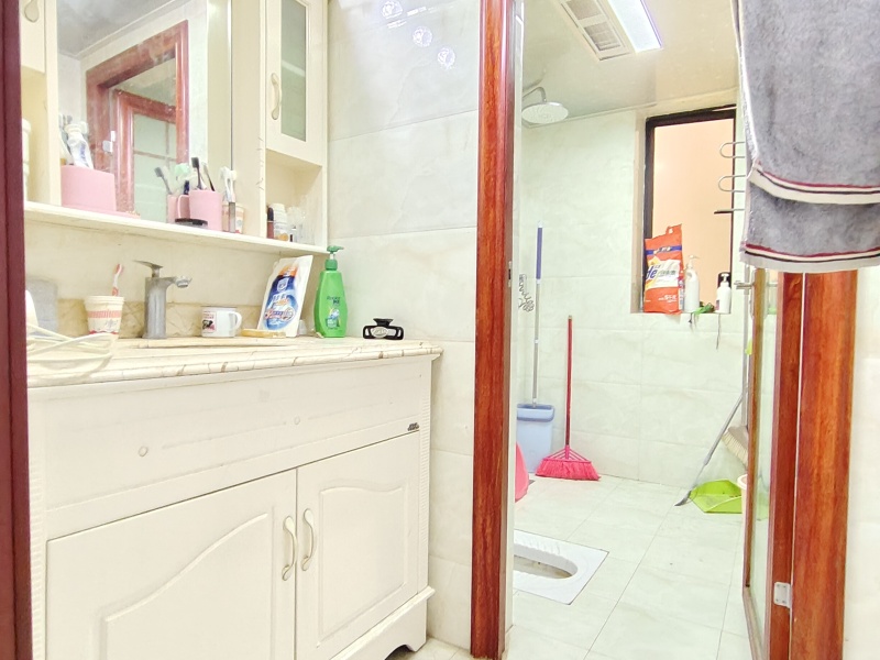 2室2廳 春城慧谷二期衛(wèi)生間