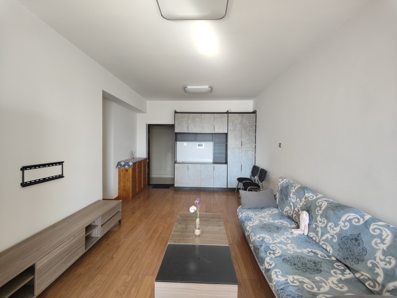 3室2廳1陽(yáng)臺(tái) 候谷花園客廳