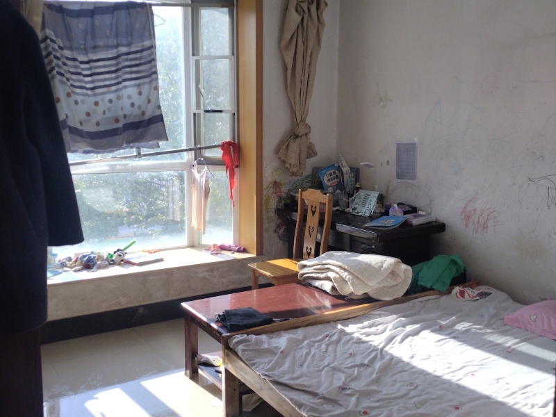 2室2廳1陽臺(tái) 云鑫苑臥室