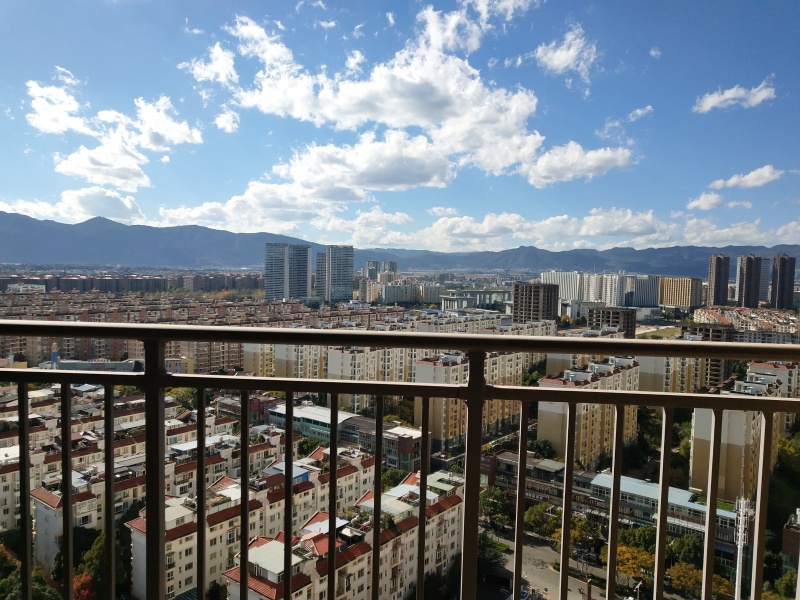 3室2廳 恒泰滇池名門壹號院水語自然苑客廳