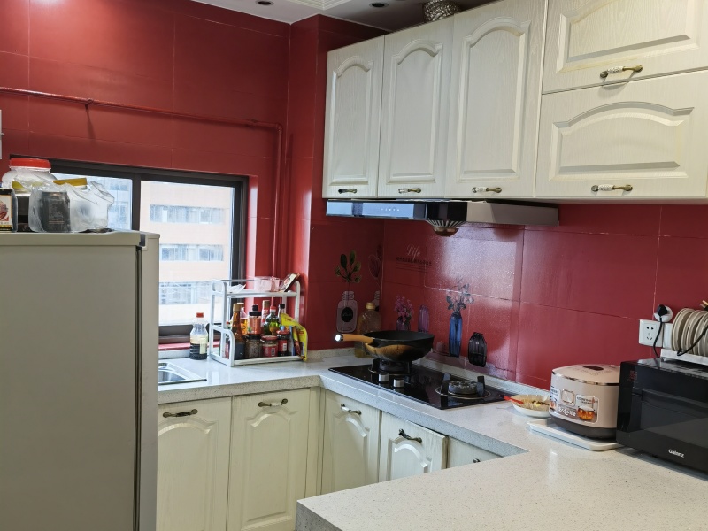 3室2廳2陽(yáng)臺(tái) 紅星國(guó)際檀宮廚房