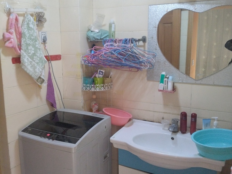 2室2廳1陽臺(tái) 云鑫苑衛(wèi)生間