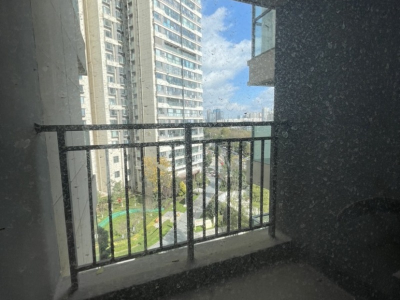 3室2廳2陽臺 新希望觀瀾匯陽臺